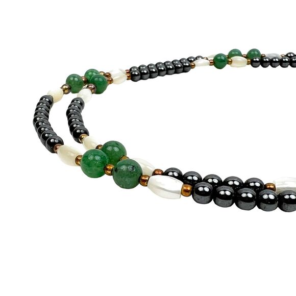 Beaded Necklace Oval White Mother of Pearl Round Green And Shiny Gunmetal Collar - Picture 8 of 9